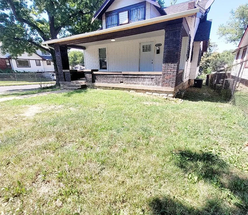 5248 Euclid Ave