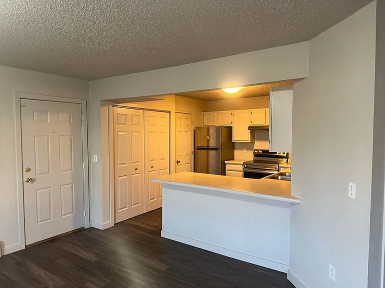 952 Boston Way #9 — Photo 2