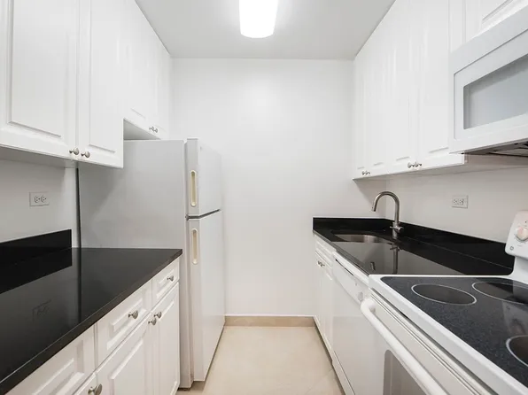 211 West 56th Street image 6 of 13