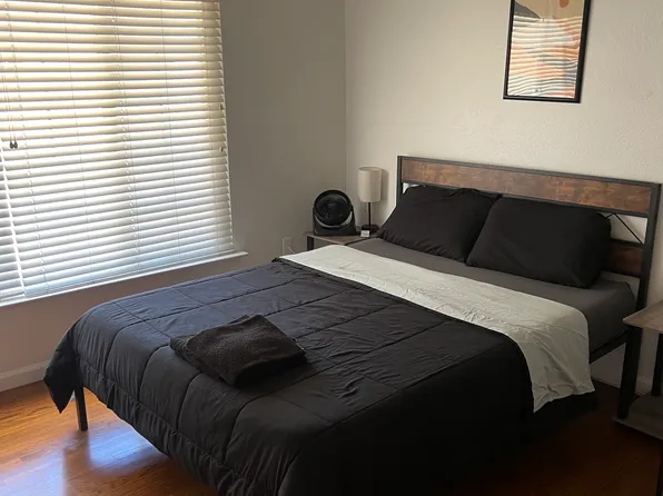 1125 E Griffith Way, Fresno, CA 93704