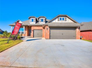 2821 Kathleens Xing, Yukon, OK 73099