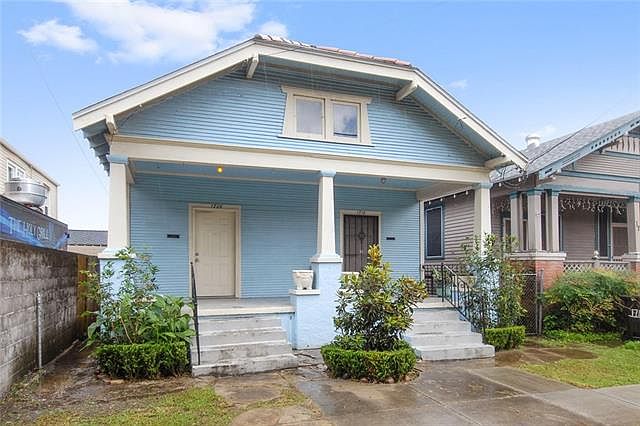 1st image of 1708 Dante St