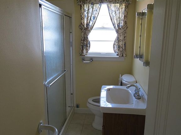 5th image of 1426 Franklin St