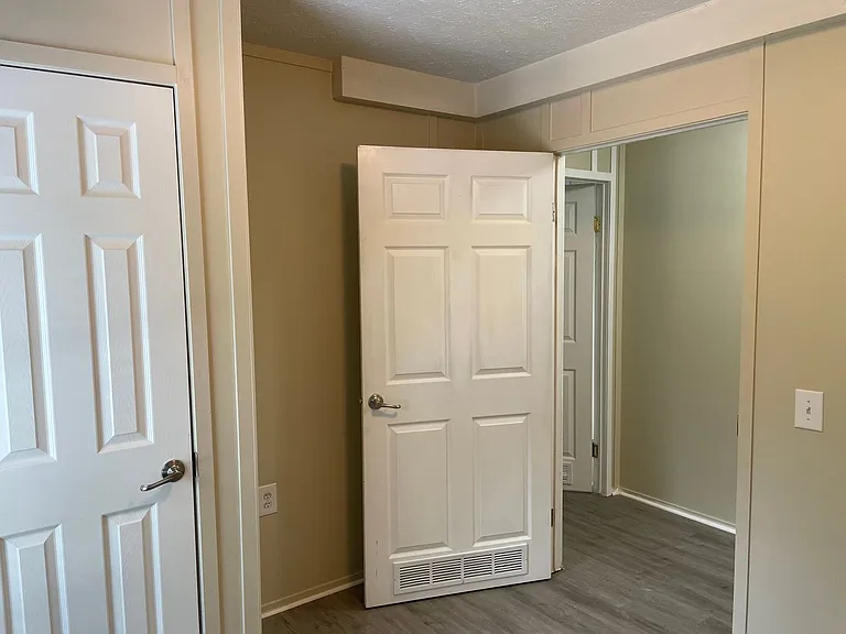 1018 Alandale Pl SE — Photo 8