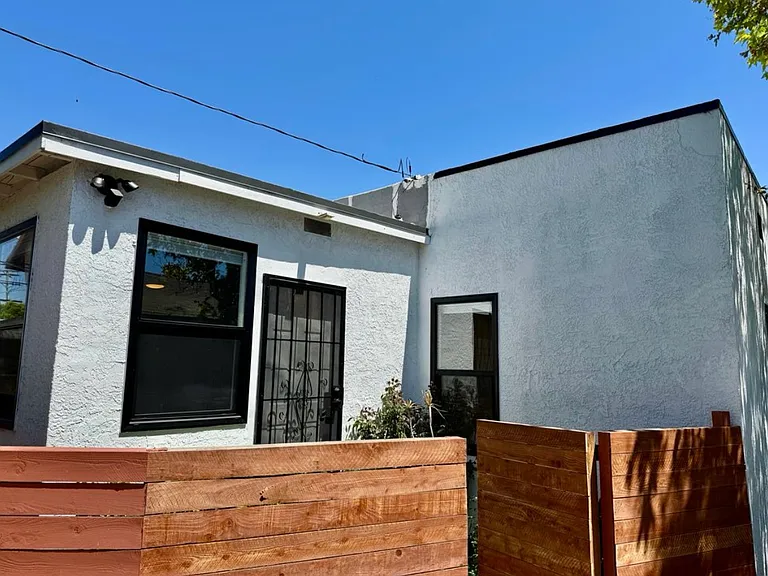 2927 S West View St #1 — Photo 35