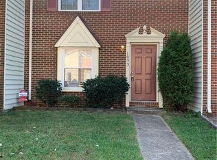1033 Still Harbor Cir, Chesapeake, VA 23320