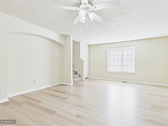 3rd image of 513 Camp Ct N