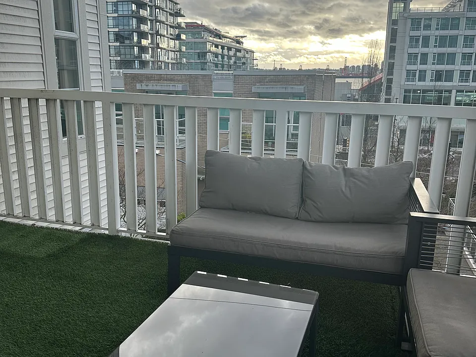 Private deck