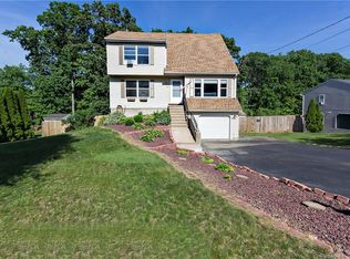 20 Brittany Ln, Naugatuck, CT 06770