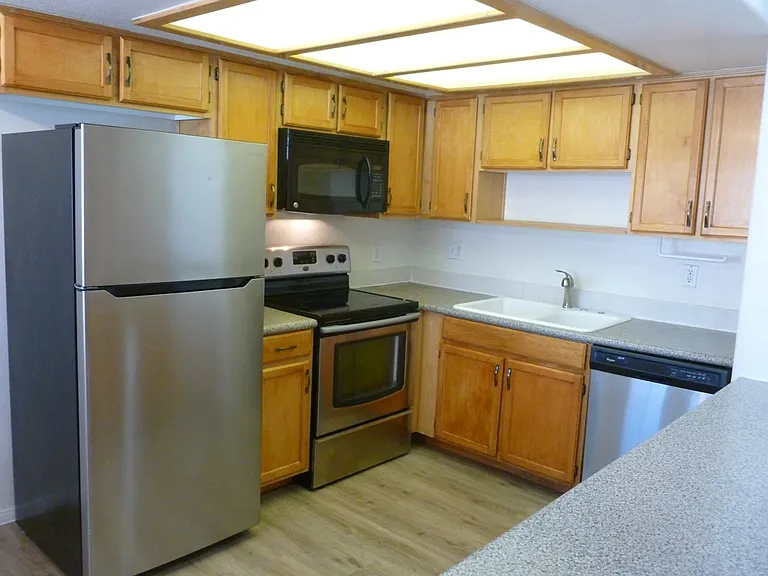 8410 Eldora Ave #2018 — Photo 7