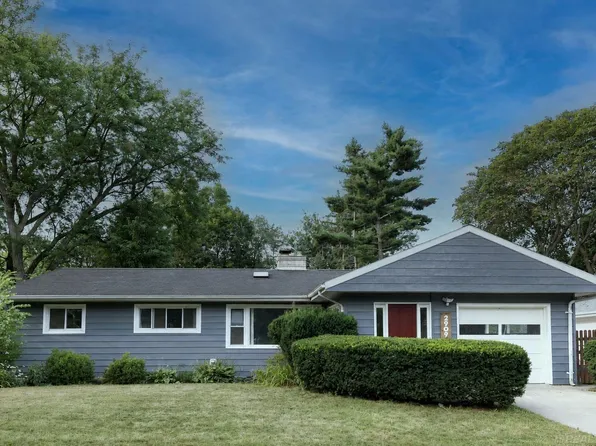 2909 Crestview Ave, Kalamazoo, MI 49006