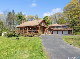 622 Chestnut Ridge Rd, Orange, CT 06477