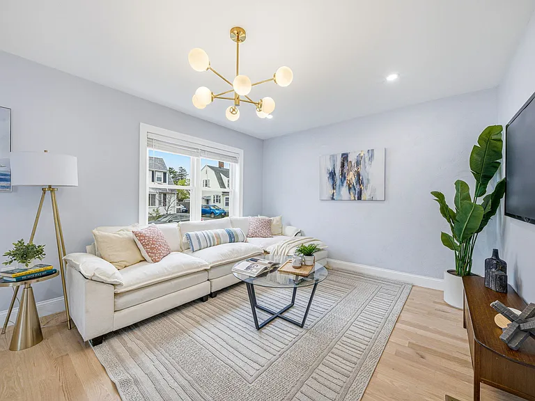 30 Arnold St — Photo 1