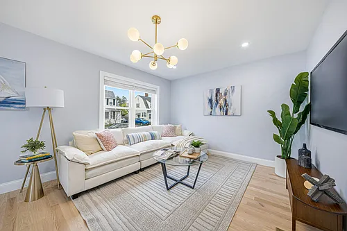 30 Arnold St Photo 1
