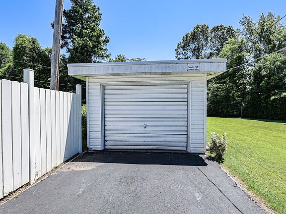 3rd image of 257 Seminole Dr