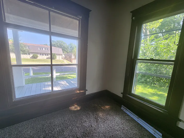 223 Broadway St — Photo 17