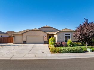 2828 San Pablo St, Redding, CA 96002