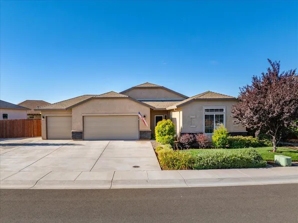 2828 San Pablo St, Redding, CA 96002