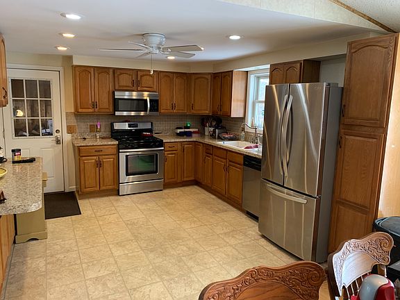 4th image of 12236 S Blossom Lea Dr