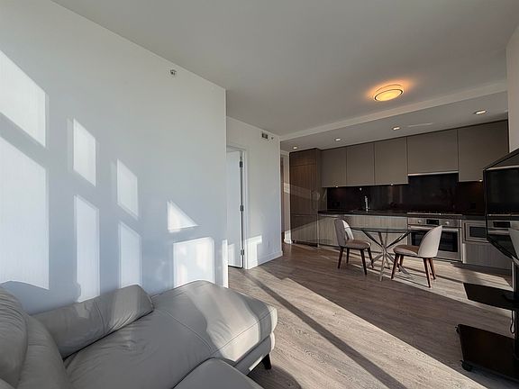 3rd image of 6080 McKay Ave #709