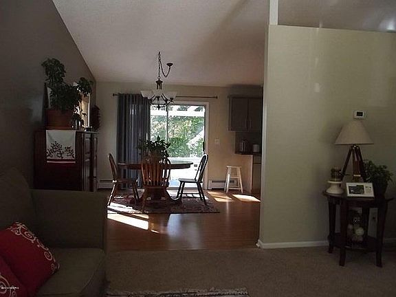 3rd image of 17300 Outer Dr