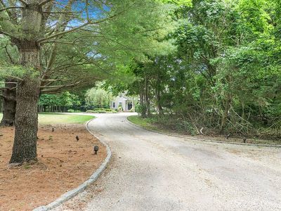 202 S Country Rd, Bellport Village, NY, 11713