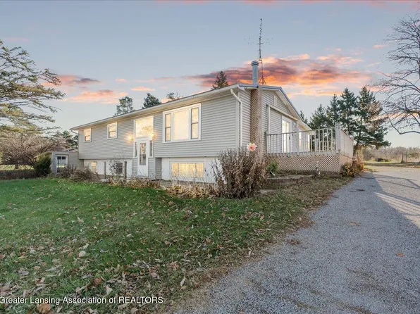 3294 Green Rd, Saint Johns, MI 48879