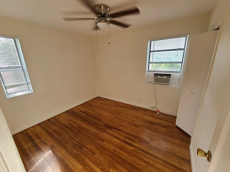 1215 N Quinn Street — Photo 32