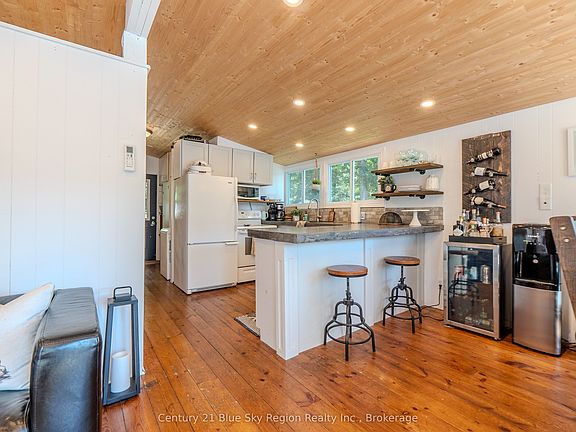 5th image of 2149 Peninsula Rd