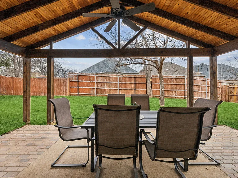 1601 Chittam Dr — Photo 23