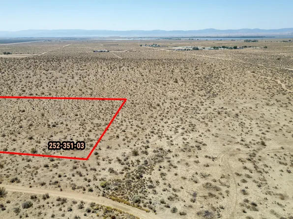 Ptn Of Se1/4 Sec18 T9 R13 Excl, Rosamond, CA 93560