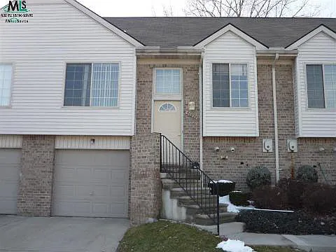 30827 Lee Frank Ln photo 1