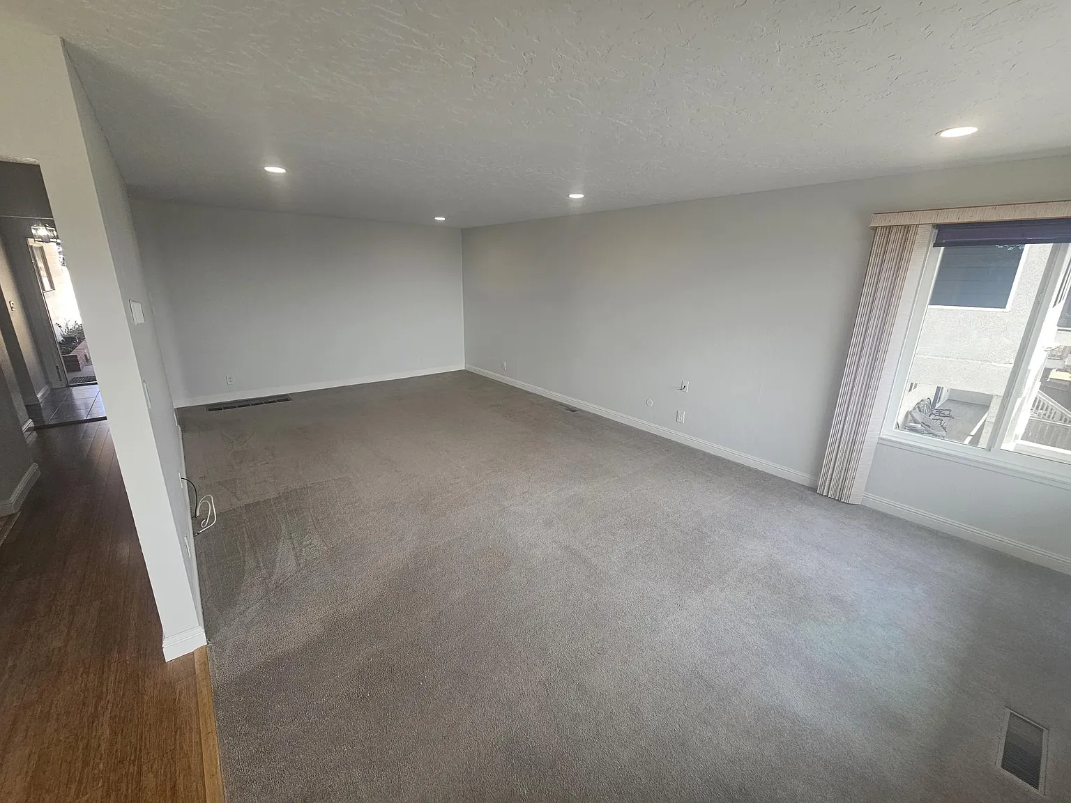 4 bed, 1780 sqft, $3,900 — Photo 2