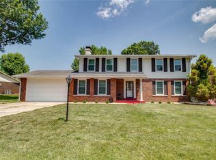 5309 River Aire Dr, Godfrey, IL 62035