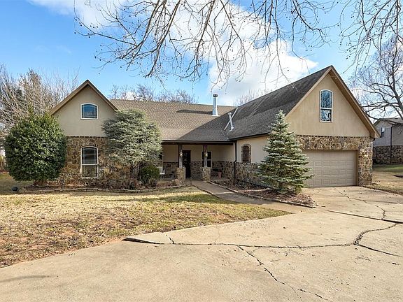 2nd image of 521 Partridge Ln