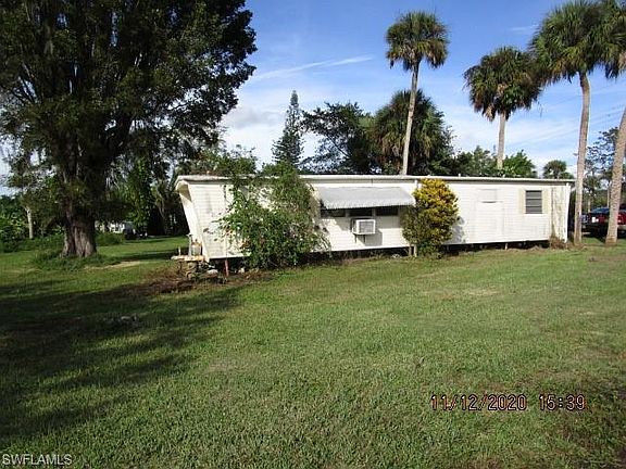 2nd image of 2267 Queen Anne Dr