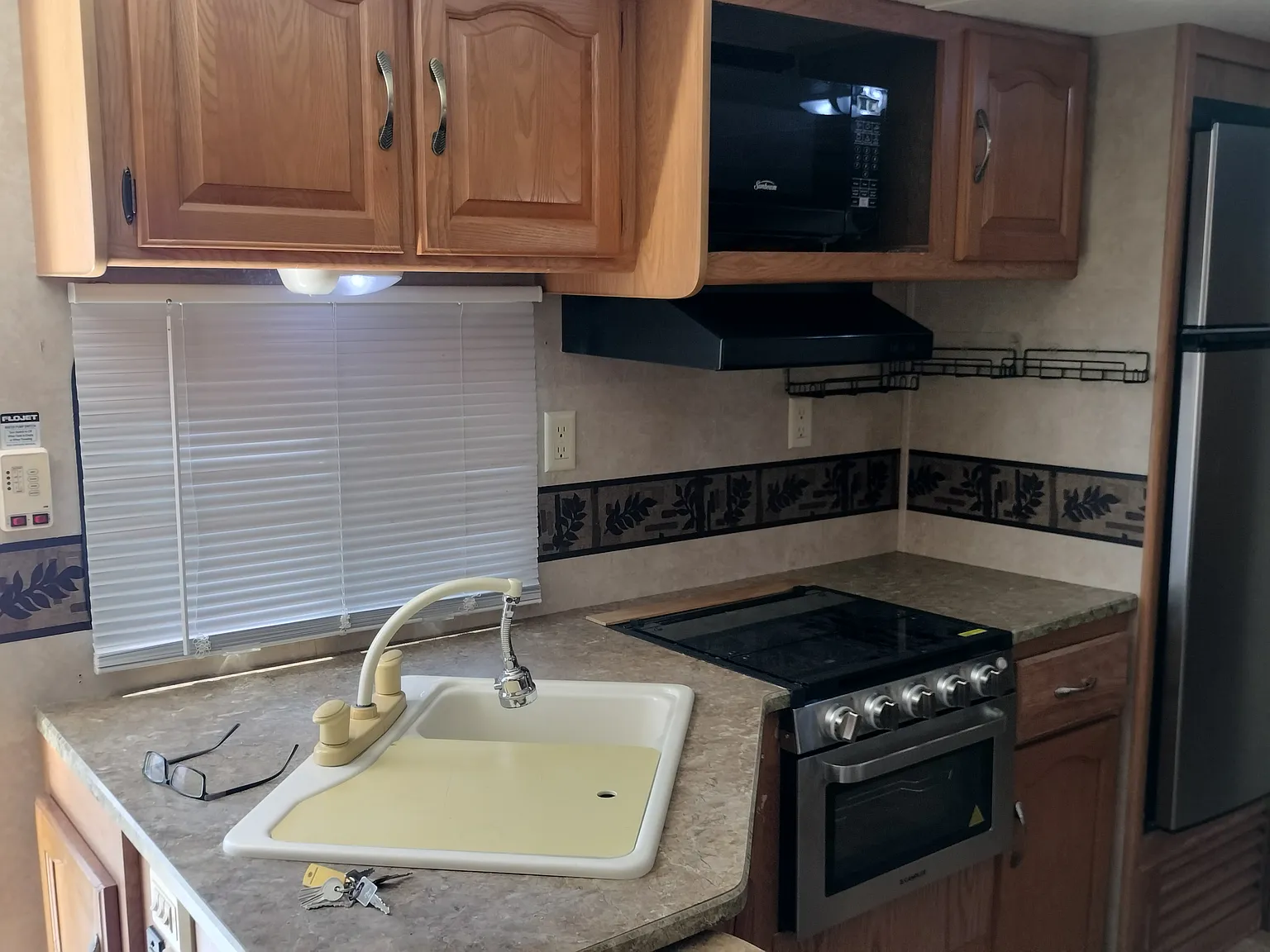 2 bed, 320 sqft, $1,400 — Photo 4