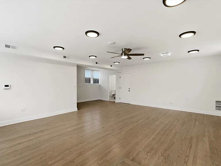 5915 N Milwaukee Ave #G — Photo 11