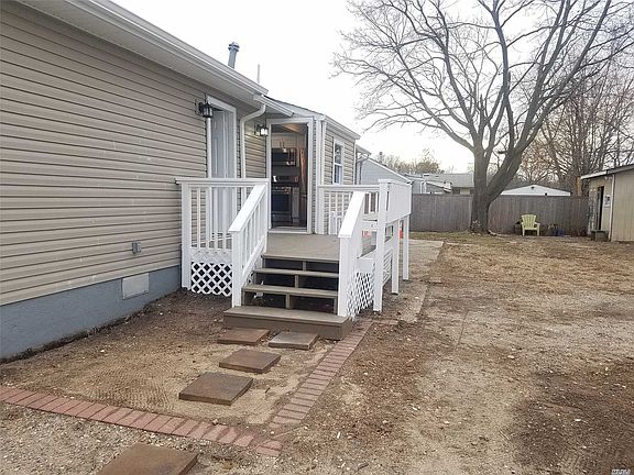3rd image of 39 Birch St