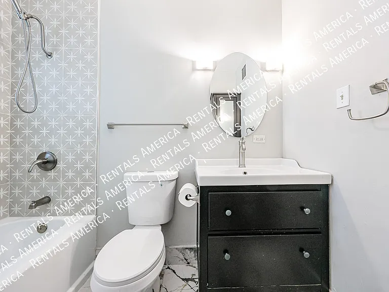1723 W Indianola Ave — Photo 24