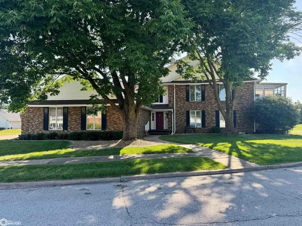 1609 Orchard Meadow Dr, Burlington, IA 52601