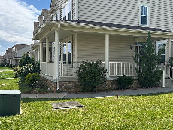 3rd image of 1707 W Matisse Dr