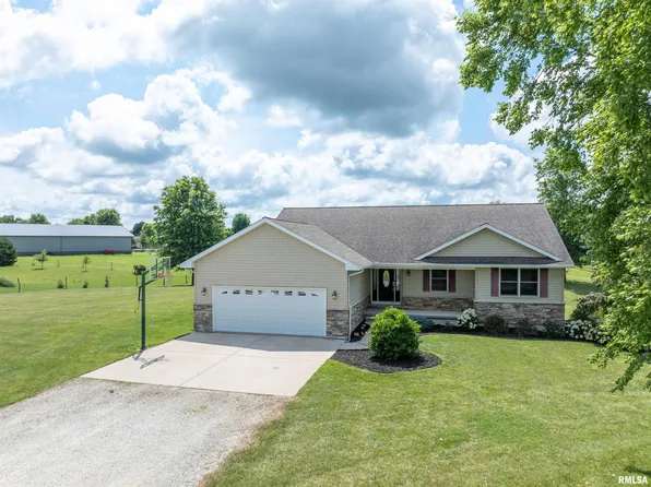 808 Swedenburg Rd, Knoxville, IL 61448