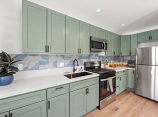 372 S Belardo Rd #8, Palm Springs, CA 92262