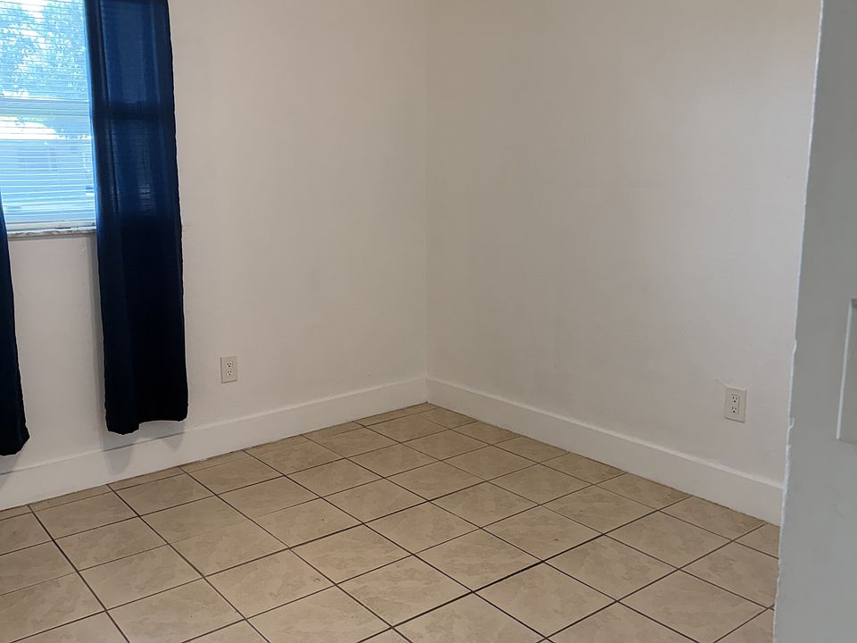 1st image of 2804 River Ridge Blvd #1