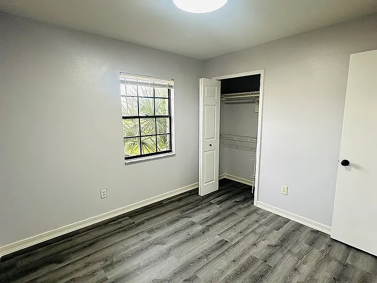 648 Pyramid Ave — Photo 43