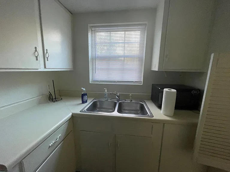 2108 Broad St #3 — Photo 7