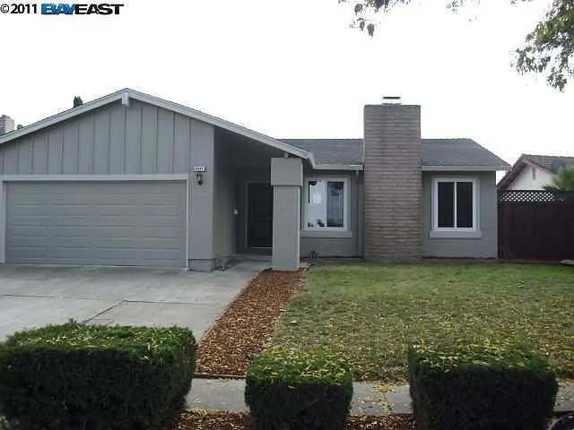 6444 Montcalm Ave photo 1