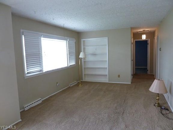 3rd image of 24274 Maria Ln