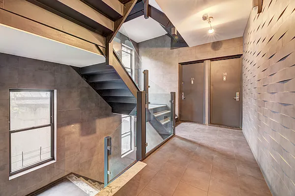 Rented by REAL New York | media 70